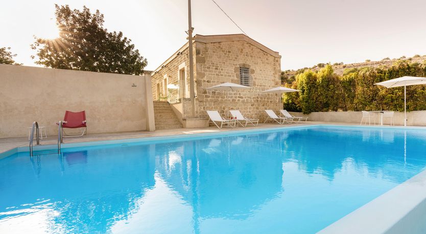 Photo of Luna Mezzo Mare