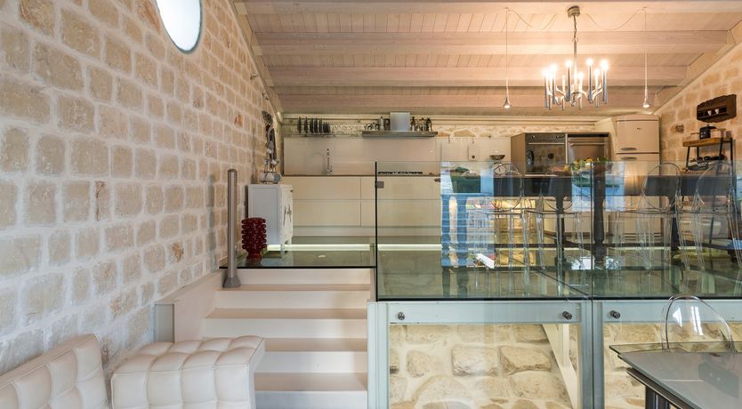 Photo of Luna Mezzo Mare