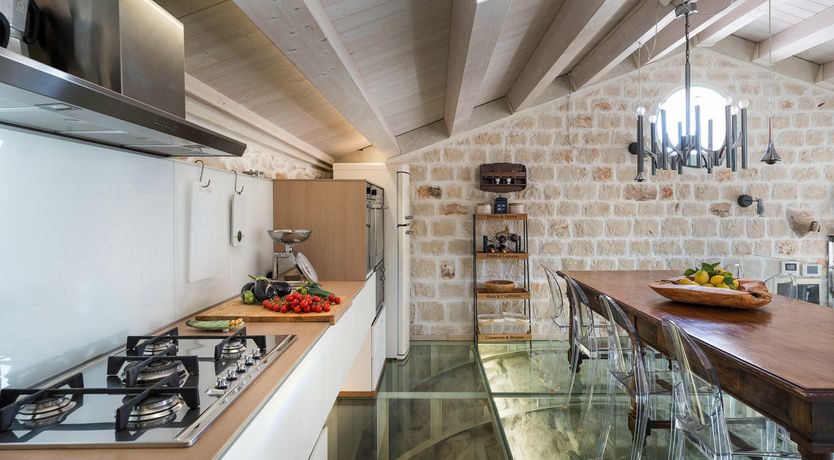 Photo of Luna Mezzo Mare