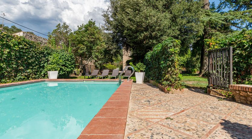 Photo of Crickets & Clover