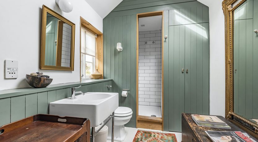 Photo of Highwayman’s Cottage