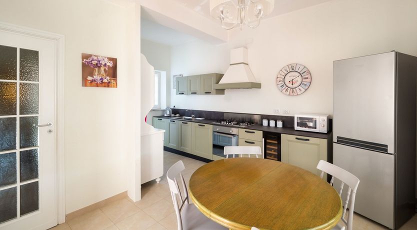 Photo of Seafront Serenade