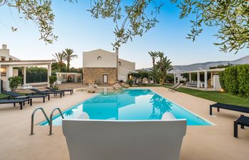 Orange Nasturtium Villa