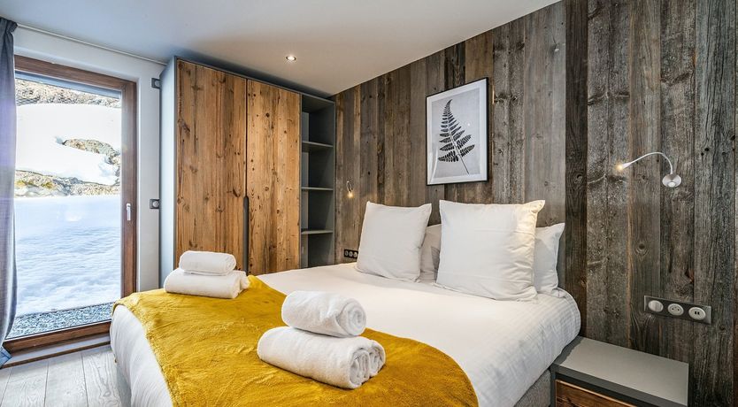 Photo of Alpine Adoration