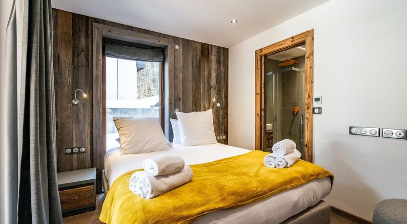 Photo of Alpine Adoration