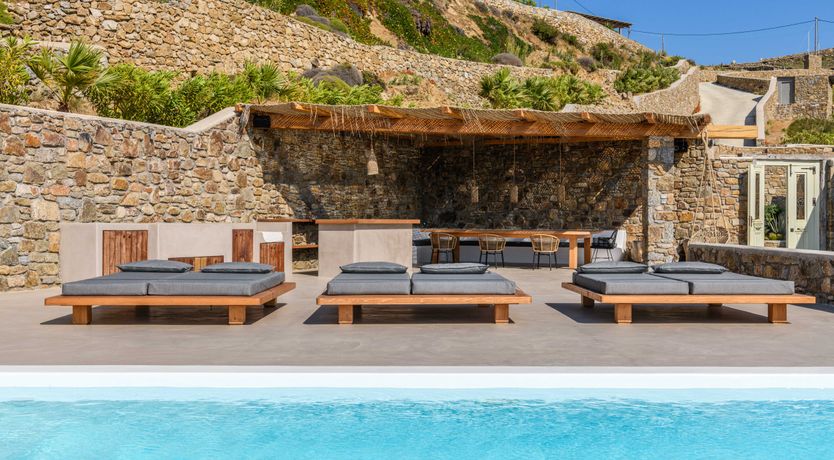 Photo of White Cube Blue