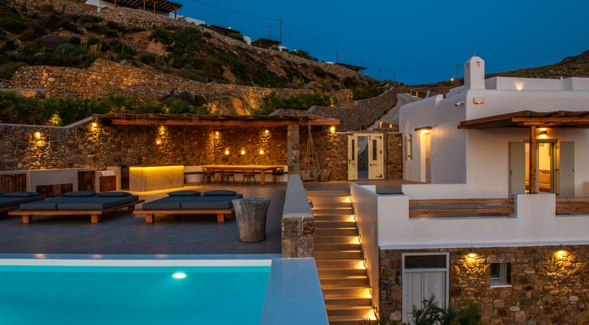 Photo of White Cube Blue