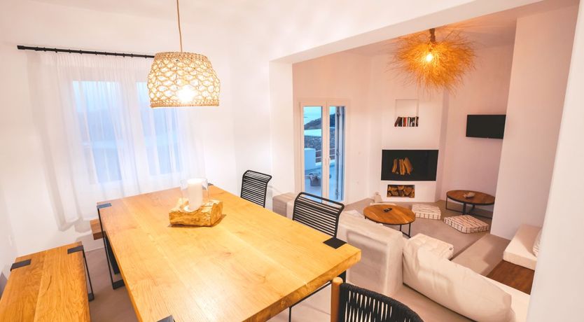 Photo of White Cube Blue