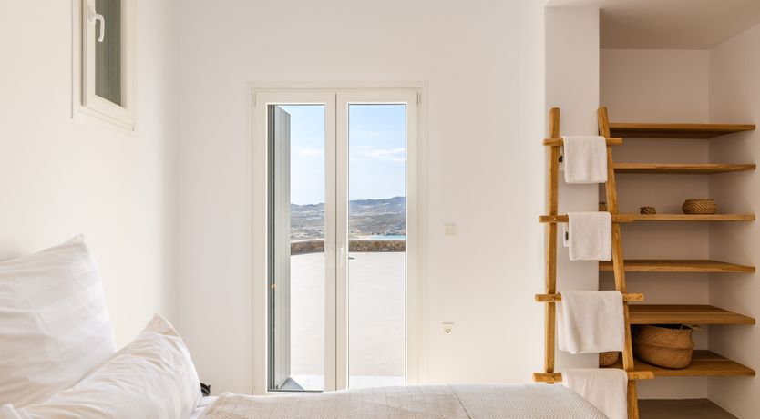 Photo of White Cube Blue