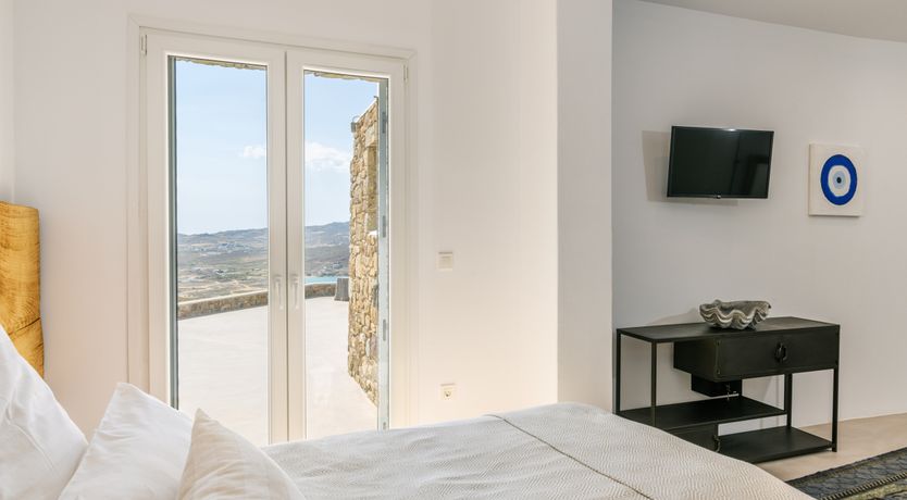 Photo of White Cube Blue