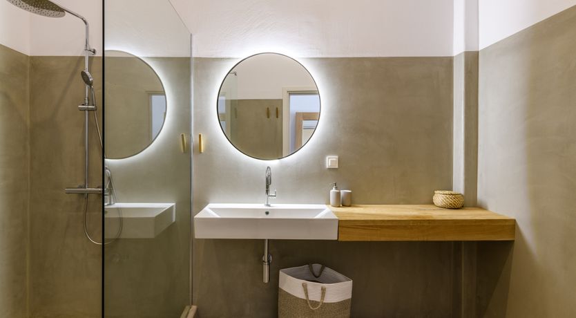 Photo of White Cube Blue