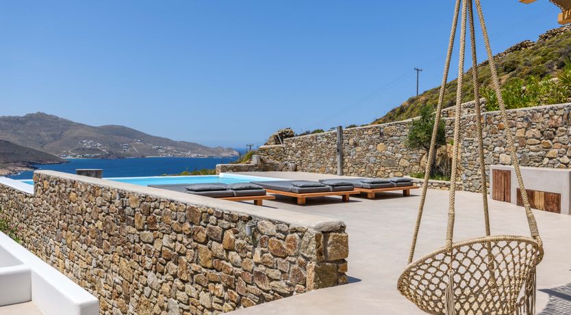 Photo of White Cube Blue