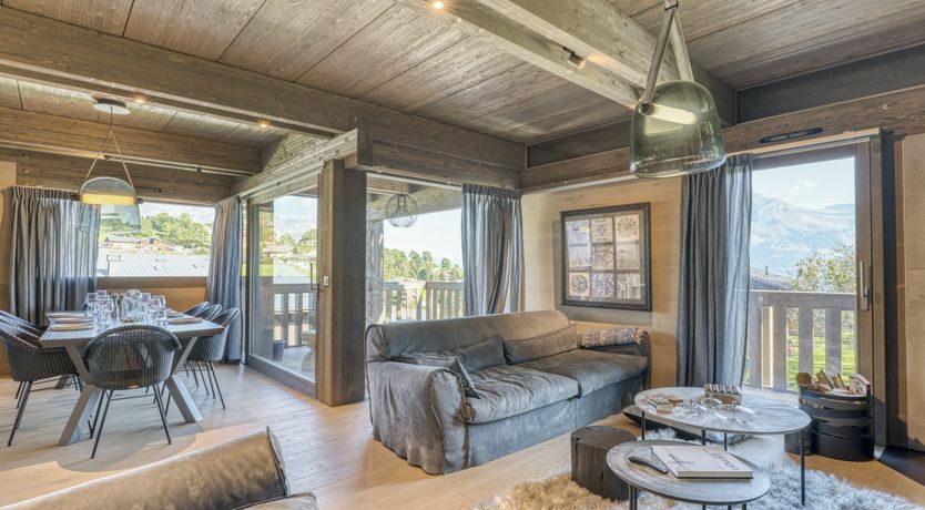 Photo of Les Montagnes