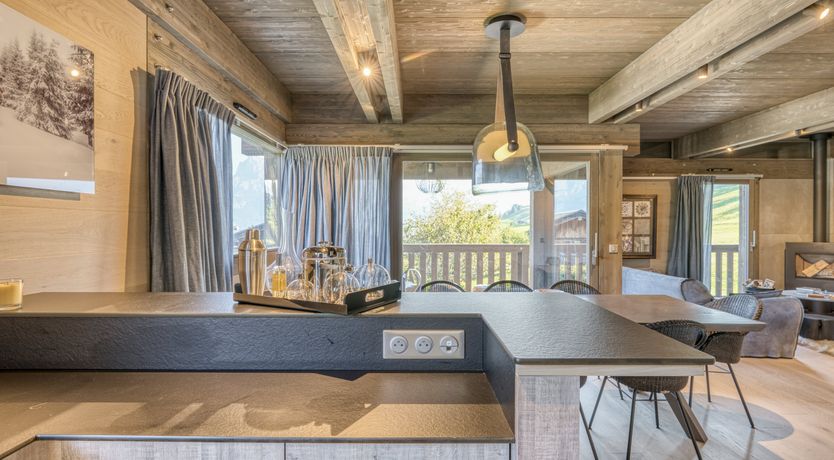 Photo of Les Montagnes