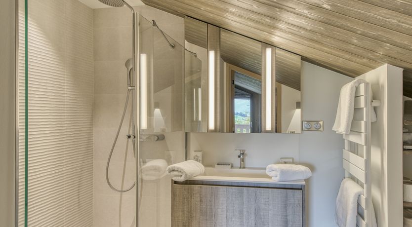 Photo of Les Montagnes