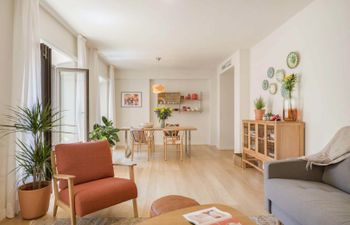 Heart of Sunshine Apartment