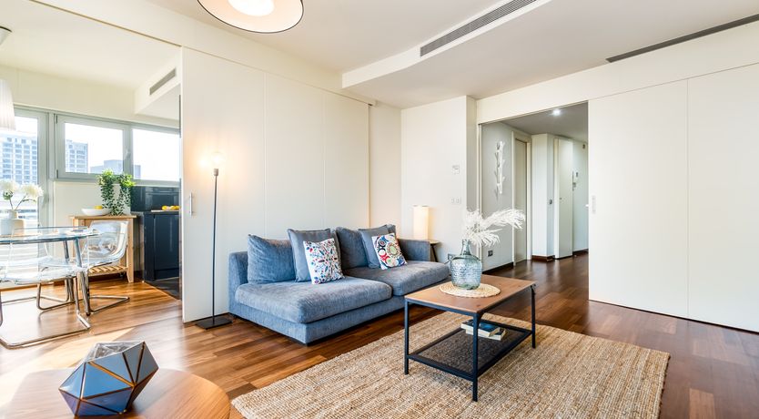 Photo of Easy on the Skyline