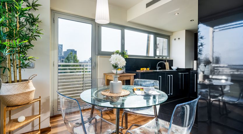 Photo of Easy on the Skyline