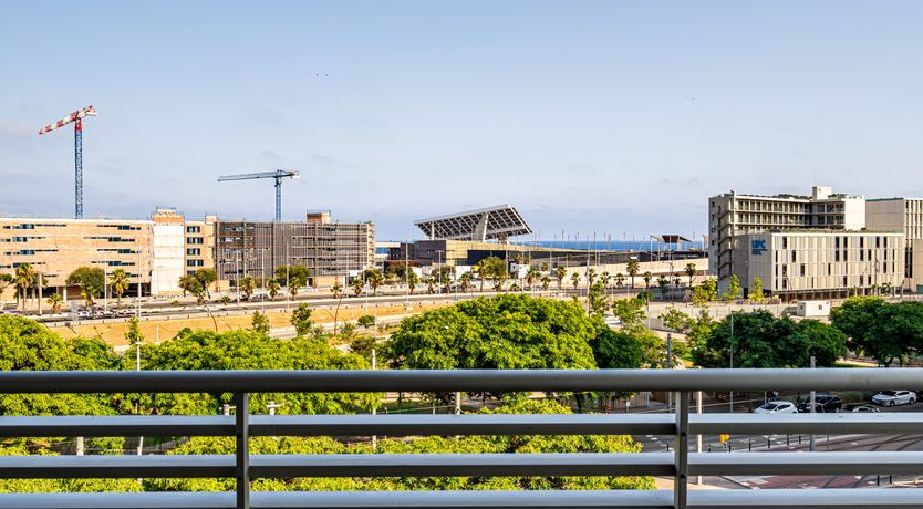 Photo of Easy on the Skyline