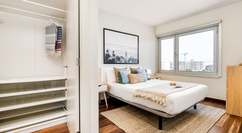 Photo of Easy on the Skyline