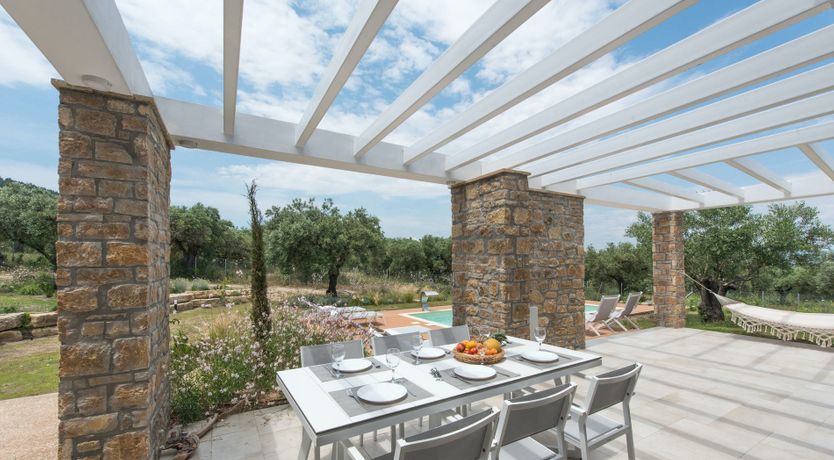 Photo of Olive & Earth