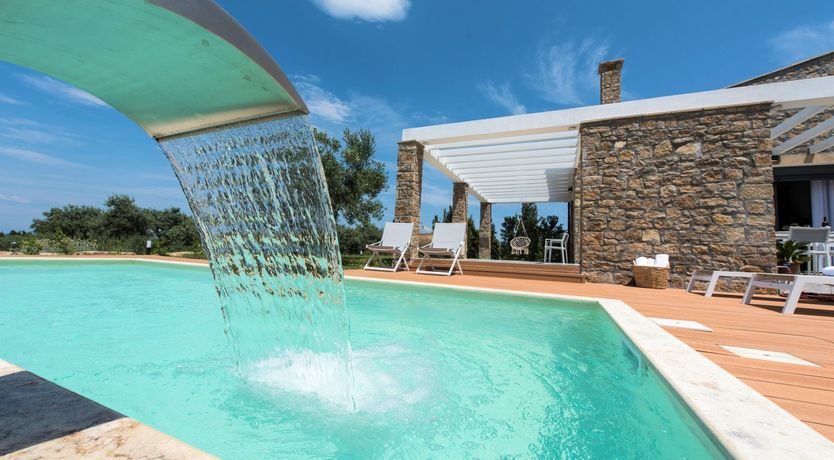 Photo of Olive & Earth