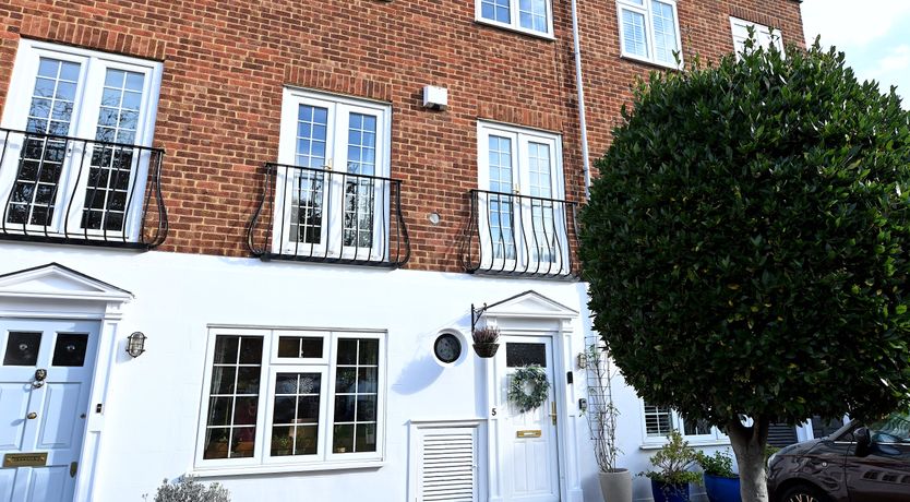 Photo of Kew Gardens Retreat