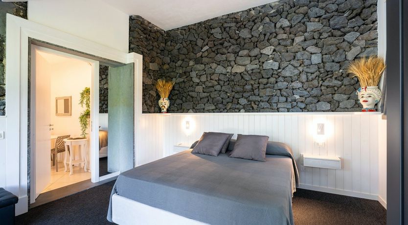 Photo of Obsidian Odyssey