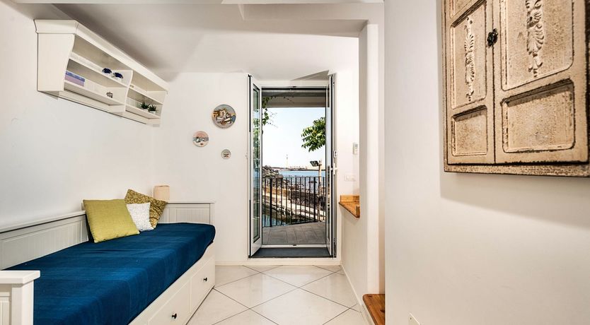 Photo of Obsidian Odyssey