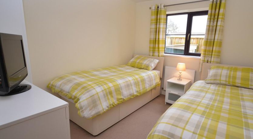 Photo of 2 Bed in Bishop Sutton