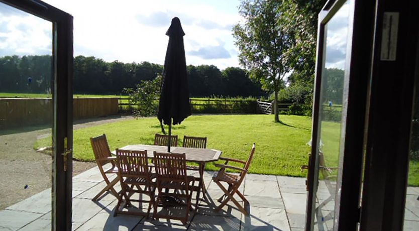 Photo of 2 Bed in Bishop Sutton