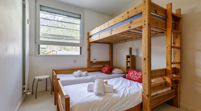 Photo of White Valley