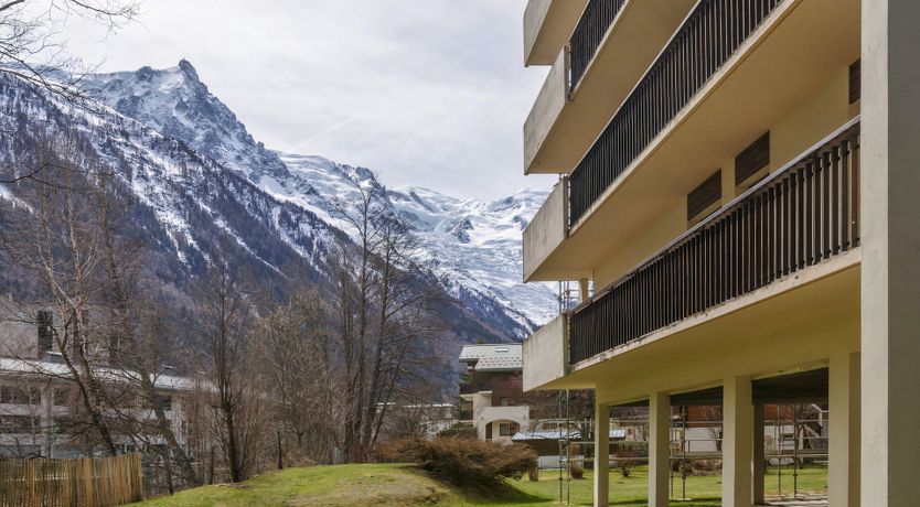 Photo of White Valley