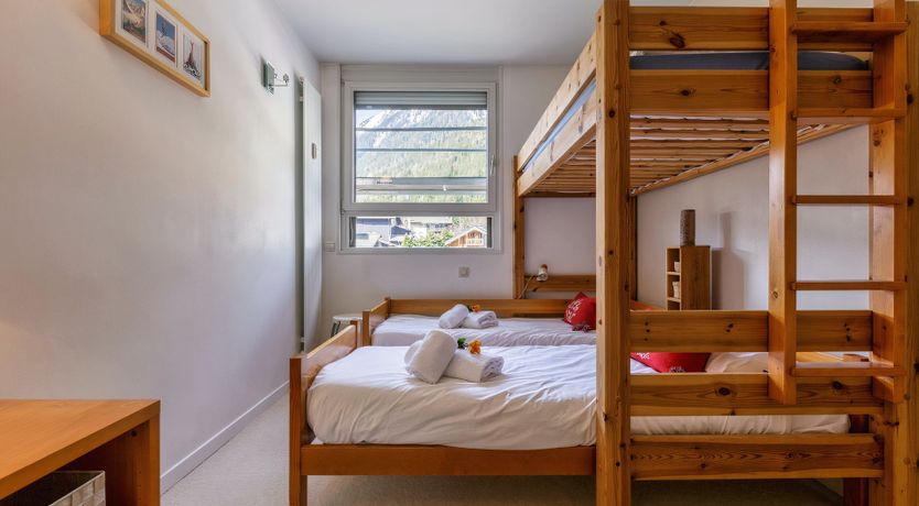 Photo of White Valley