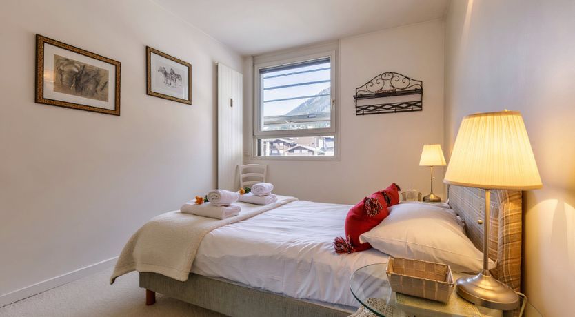 Photo of White Valley