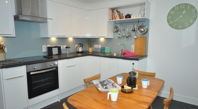 Photo of 3 Bed in Glendale