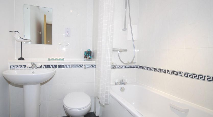 Photo of 2 Bed in Edinburgh