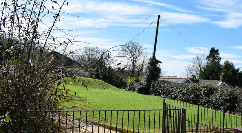 Photo of 3 Bed in Pontesbury