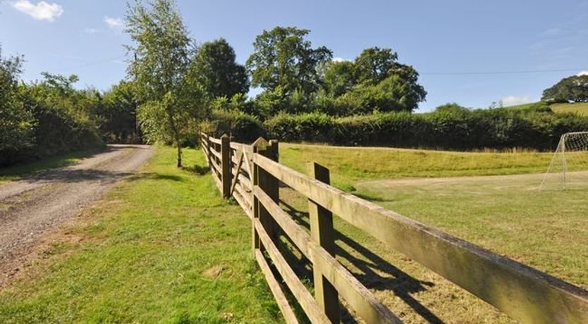 Photo of 1 Bed in Cadbury