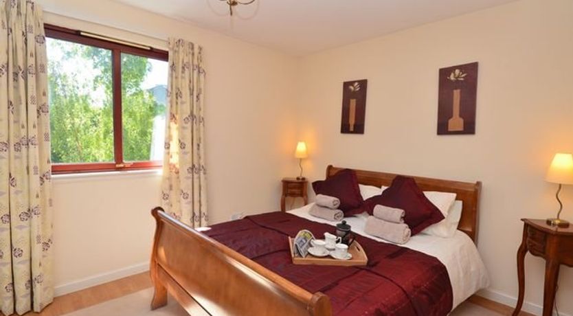 Photo of 2 Bed in Edinburgh