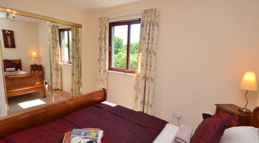 Photo of 2 Bed in Edinburgh