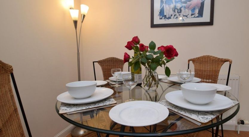 Photo of 2 Bed in Edinburgh