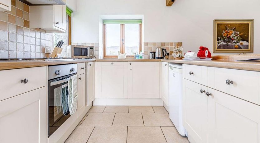 Photo of 2 Bed in Mansel Lacy