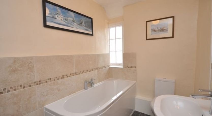 Photo of 3 Bed in Talaton