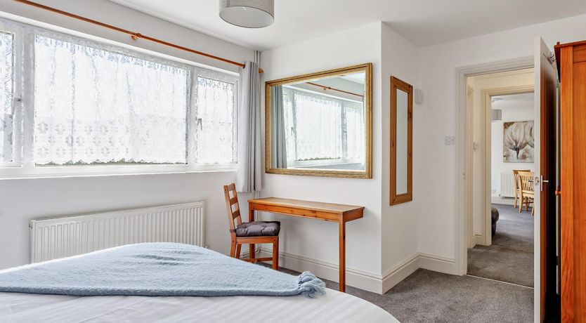 Photo of 2 Bed in Bristol