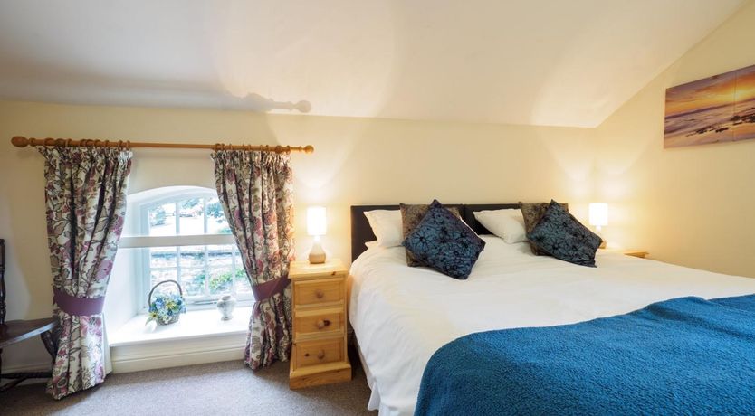 Photo of 3 Bed in Eyam