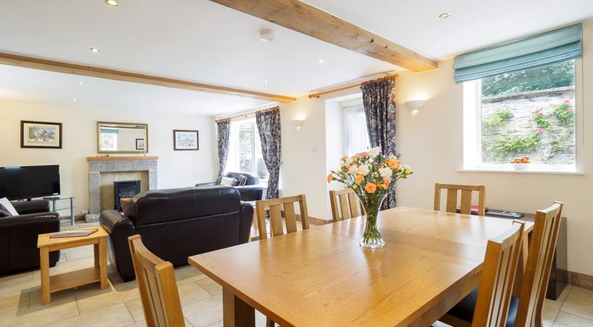 Photo of 3 Bed in Eyam