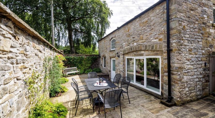Photo of 3 Bed in Eyam