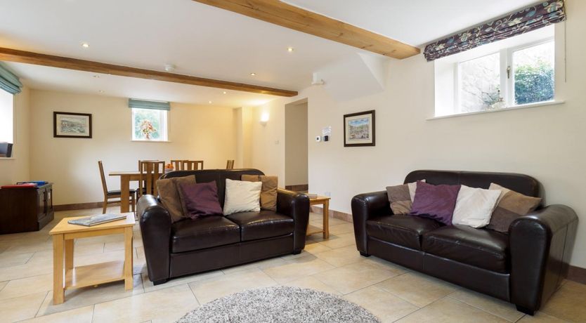 Photo of 3 Bed in Eyam