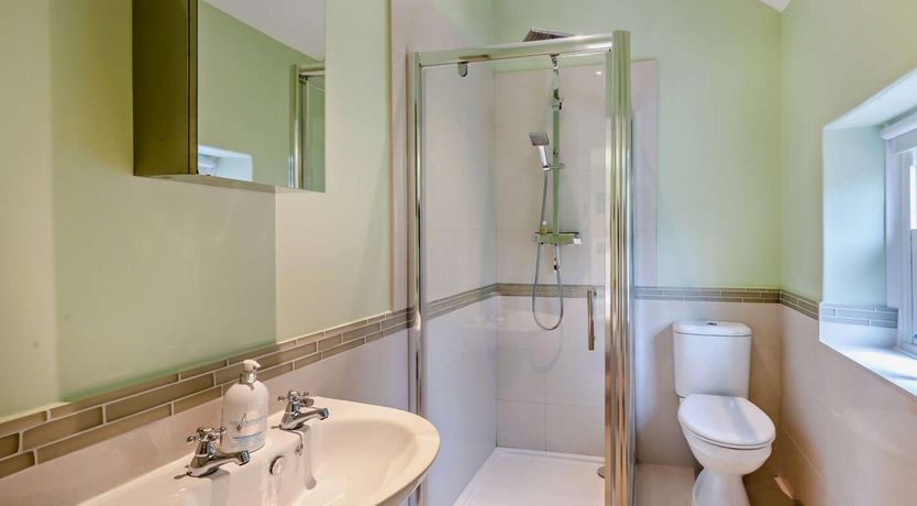 Photo of 3 Bed in Bamford